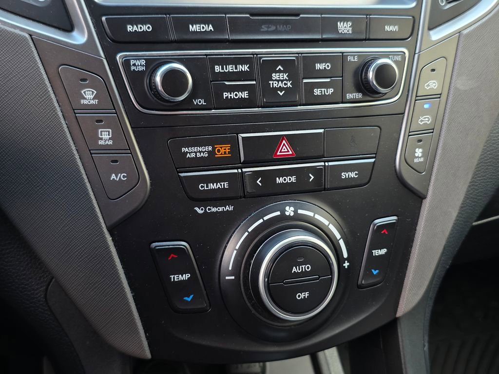 Used 2018 Hyundai Santa Fe Limited image 34