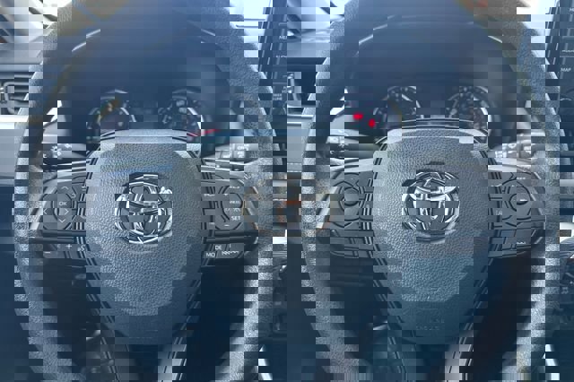 Certified 2022 Toyota RAV4 XLE w/ Convenience Package image 28