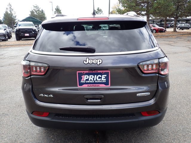 Used 2024 Jeep Compass Latitude AWD/4WD image 3