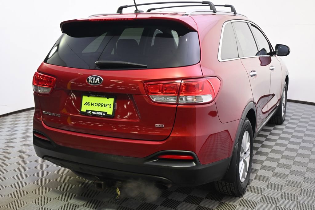 Used 2017 Kia Sorento LX image 6