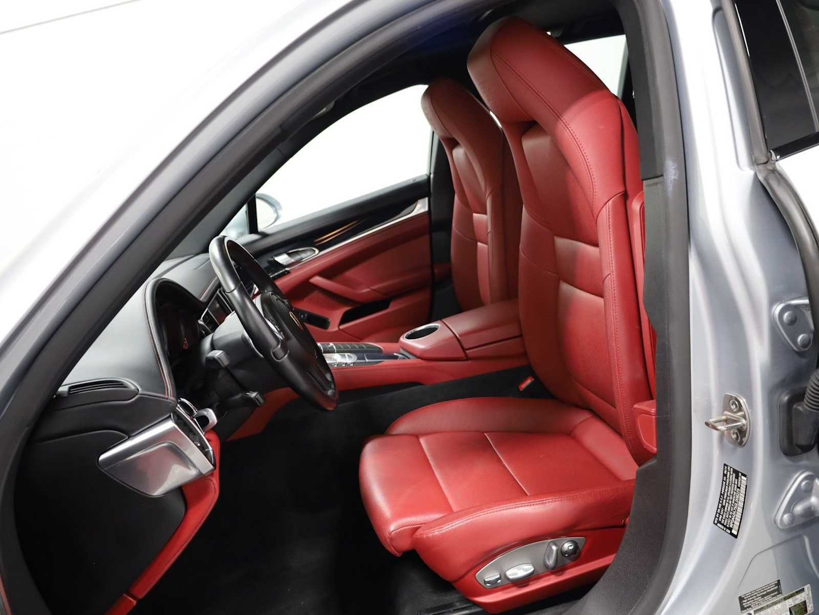 Used 2016 Porsche Panamera Edition RWD image 5