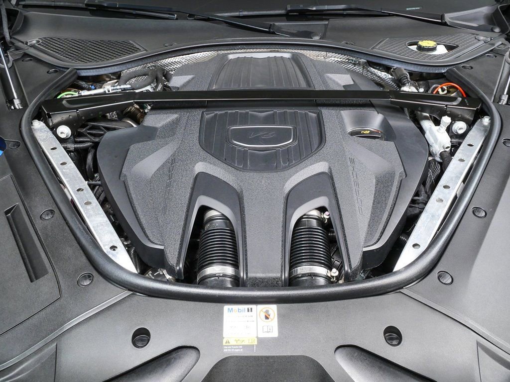 Certified 2023 Porsche Panamera 4S w/ Premium Package image 35