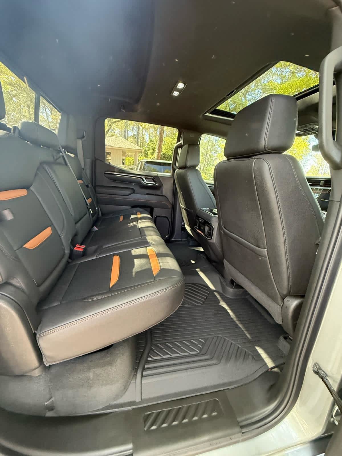 Used 2025 GMC Sierra 1500 AT4 w/ AT4 Premium Package AWD/4WD image 14