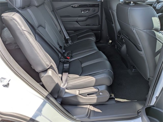 New 2025 Honda Pilot Touring image 31