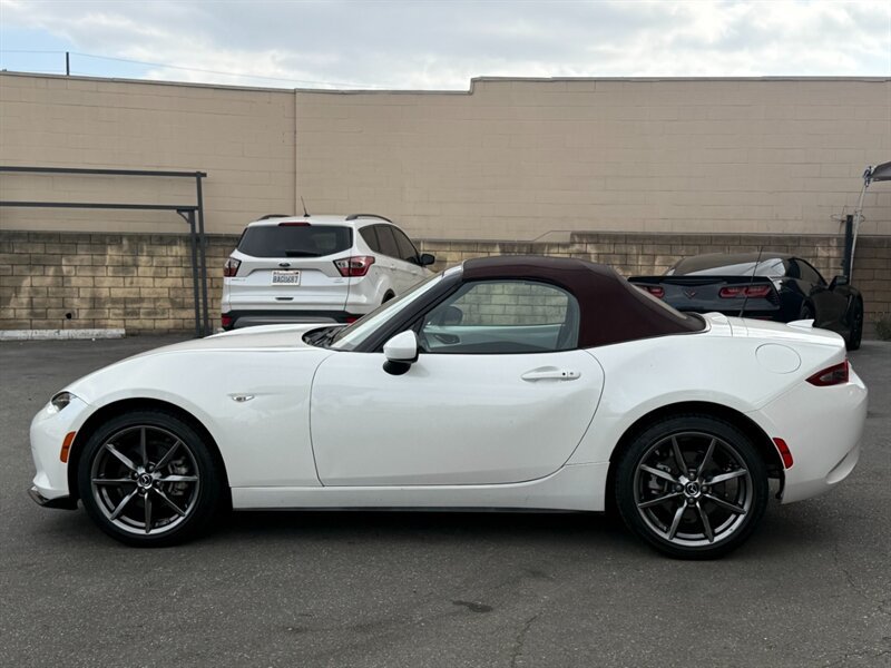 Used 2018 MAZDA MX-5 Miata Grand Touring RWD image 8