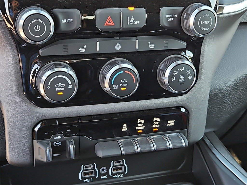 New 2025 RAM 1500 Lone Star image 27