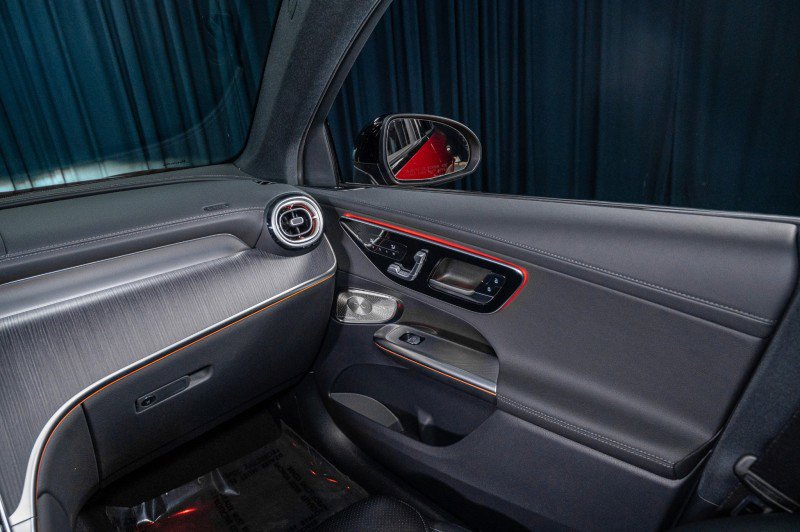 New 2025 Mercedes-Benz GLC 300 image 25