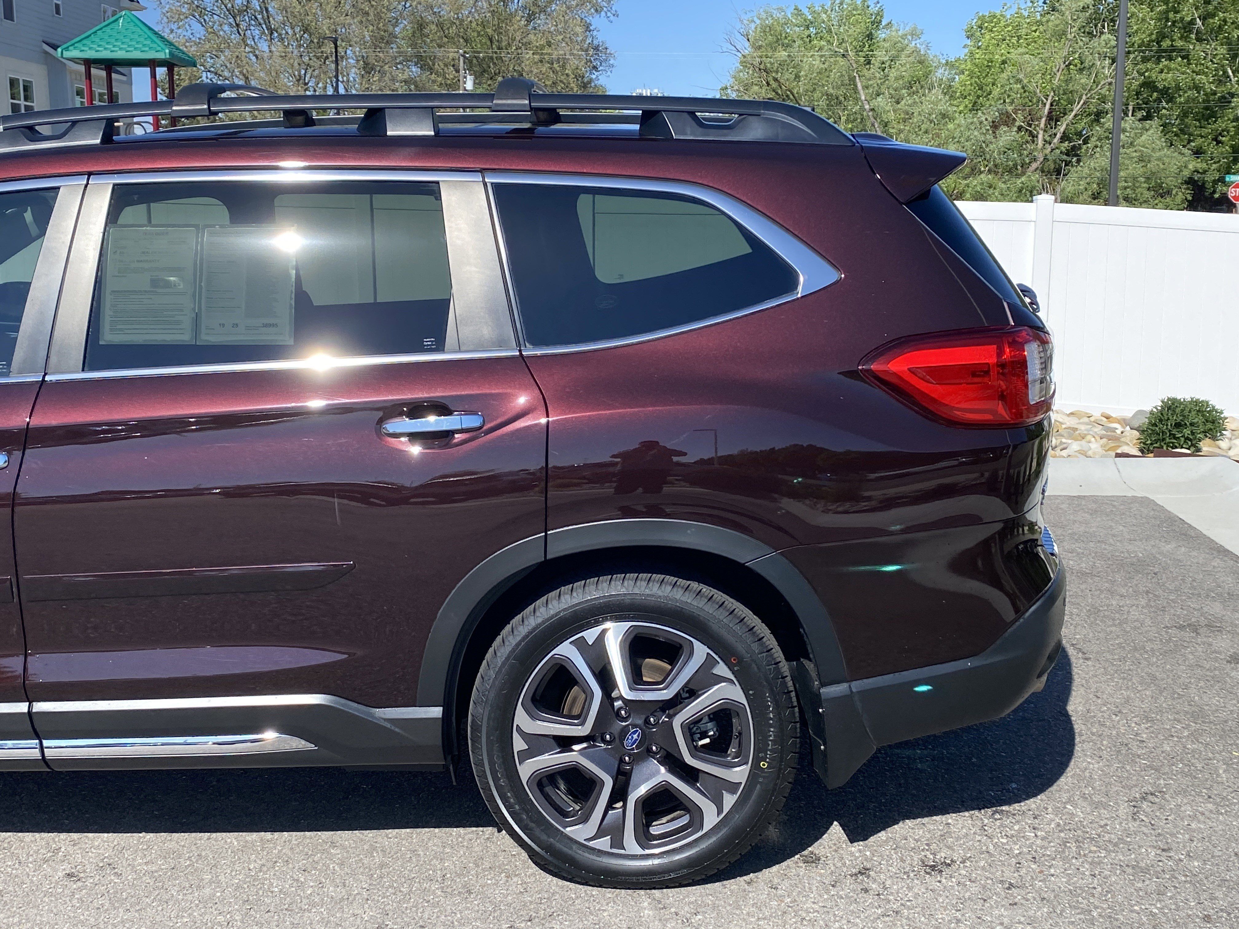 Certified 2023 Subaru Ascent Touring AWD/4WD image 4