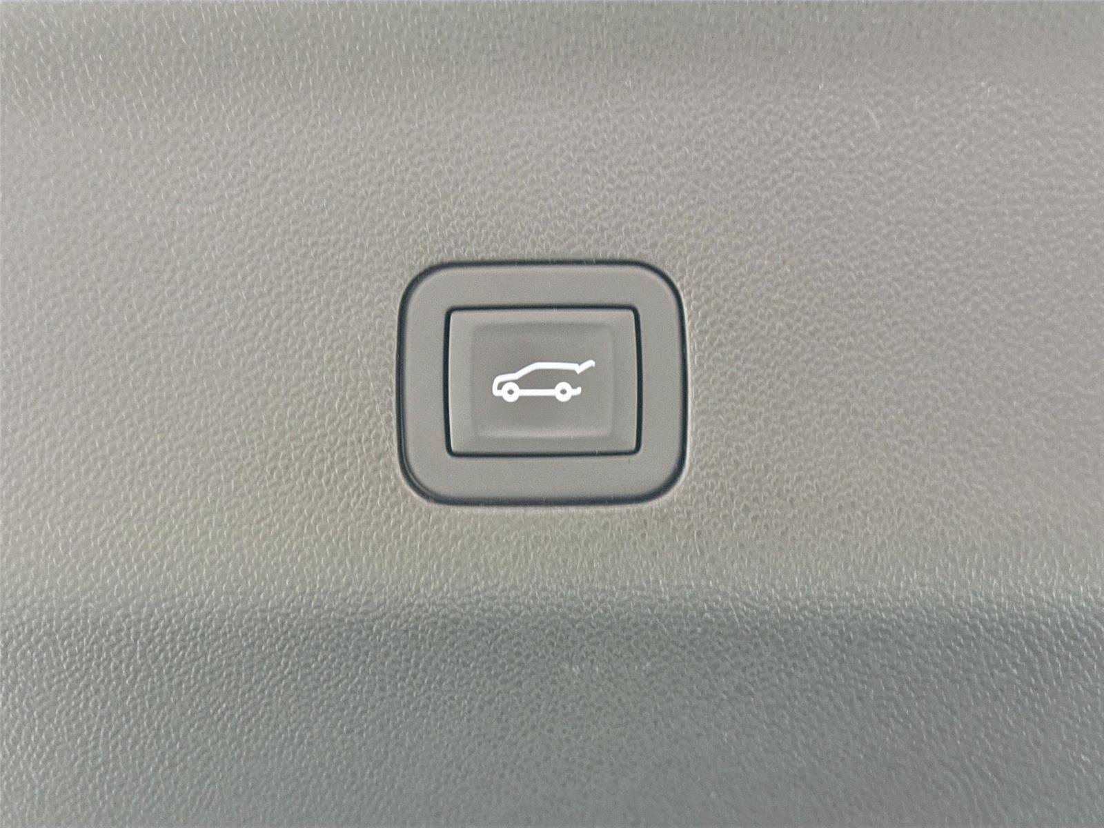Used 2026 GMC Yukon AT4 AWD/4WD image 55