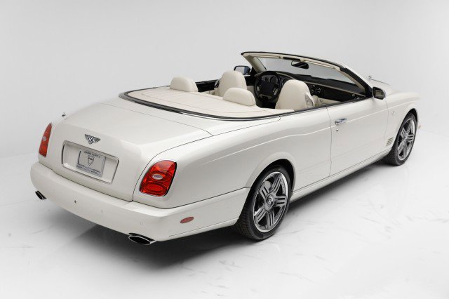 Used 2010 Bentley Azure T image 27