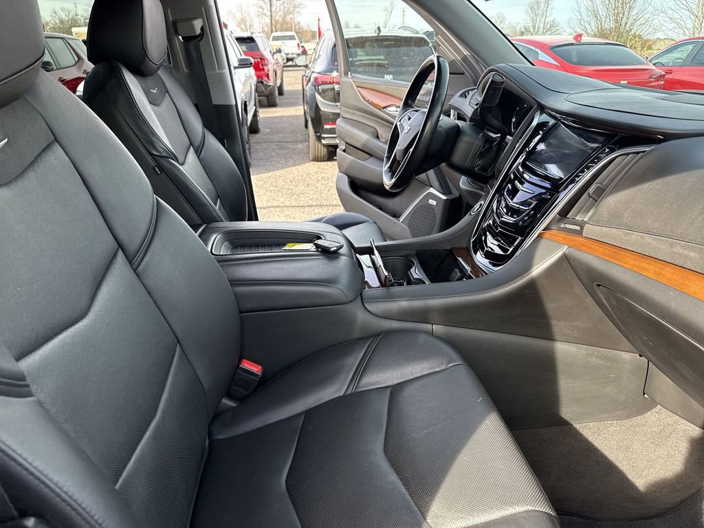 Certified 2020 Cadillac Escalade ESV Luxury image 35