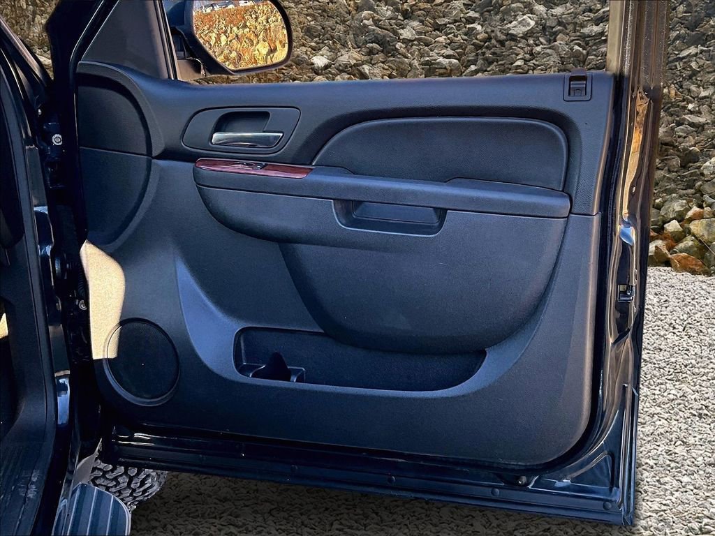 Used 2012 Chevrolet Suburban LS w/ Convenience Package 1 image 18