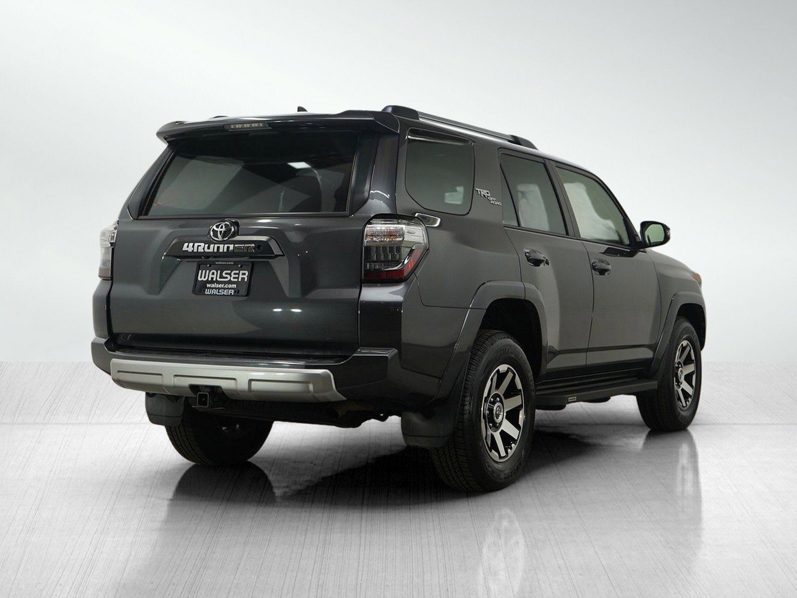 Used 2018 Toyota 4Runner TRD Off-Road Premium image 5