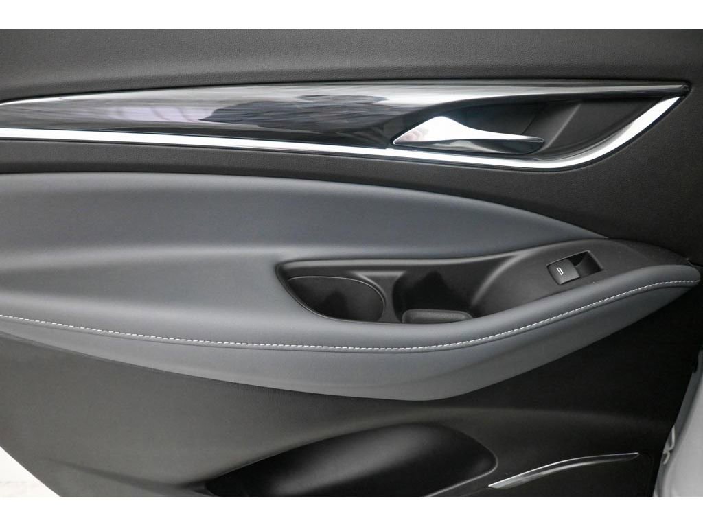 Used 2024 Buick Enclave Essence w/ Experience Buick Package image 27