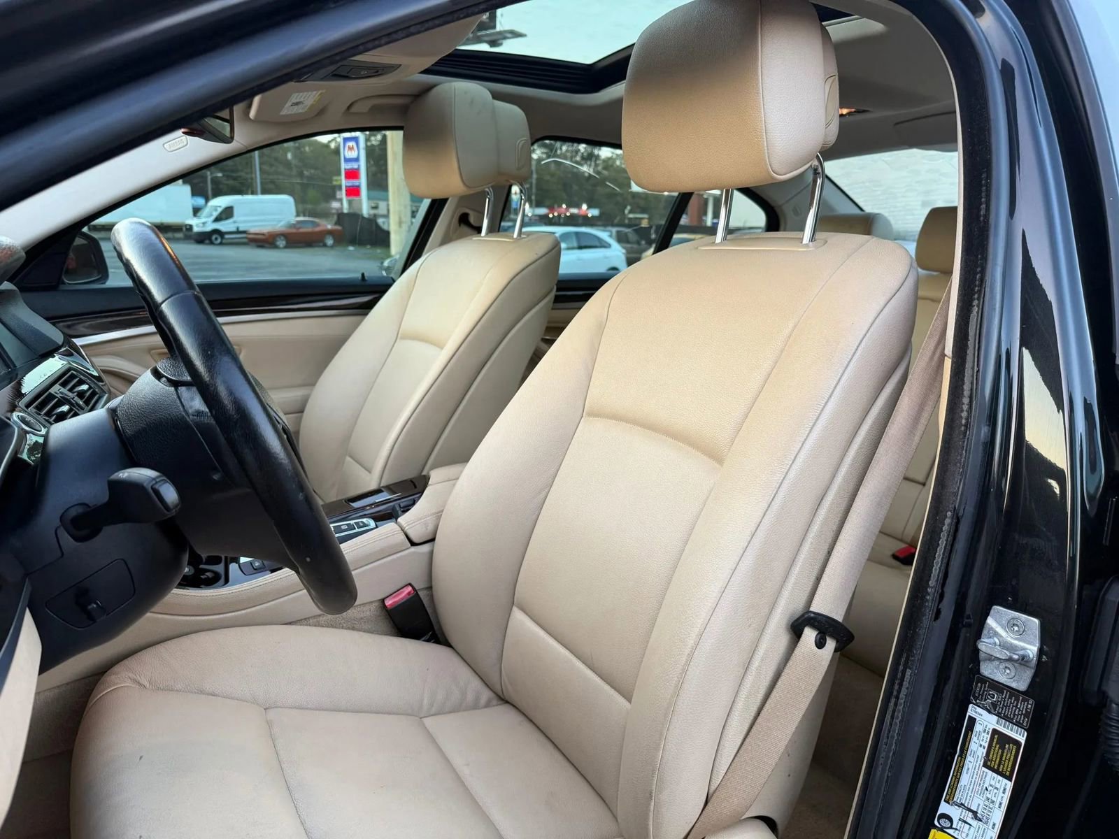 Used 2011 BMW 535i Sedan RWD image 12