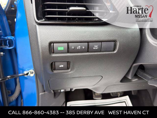 Certified 2024 Nissan Sentra SV FWD image 16