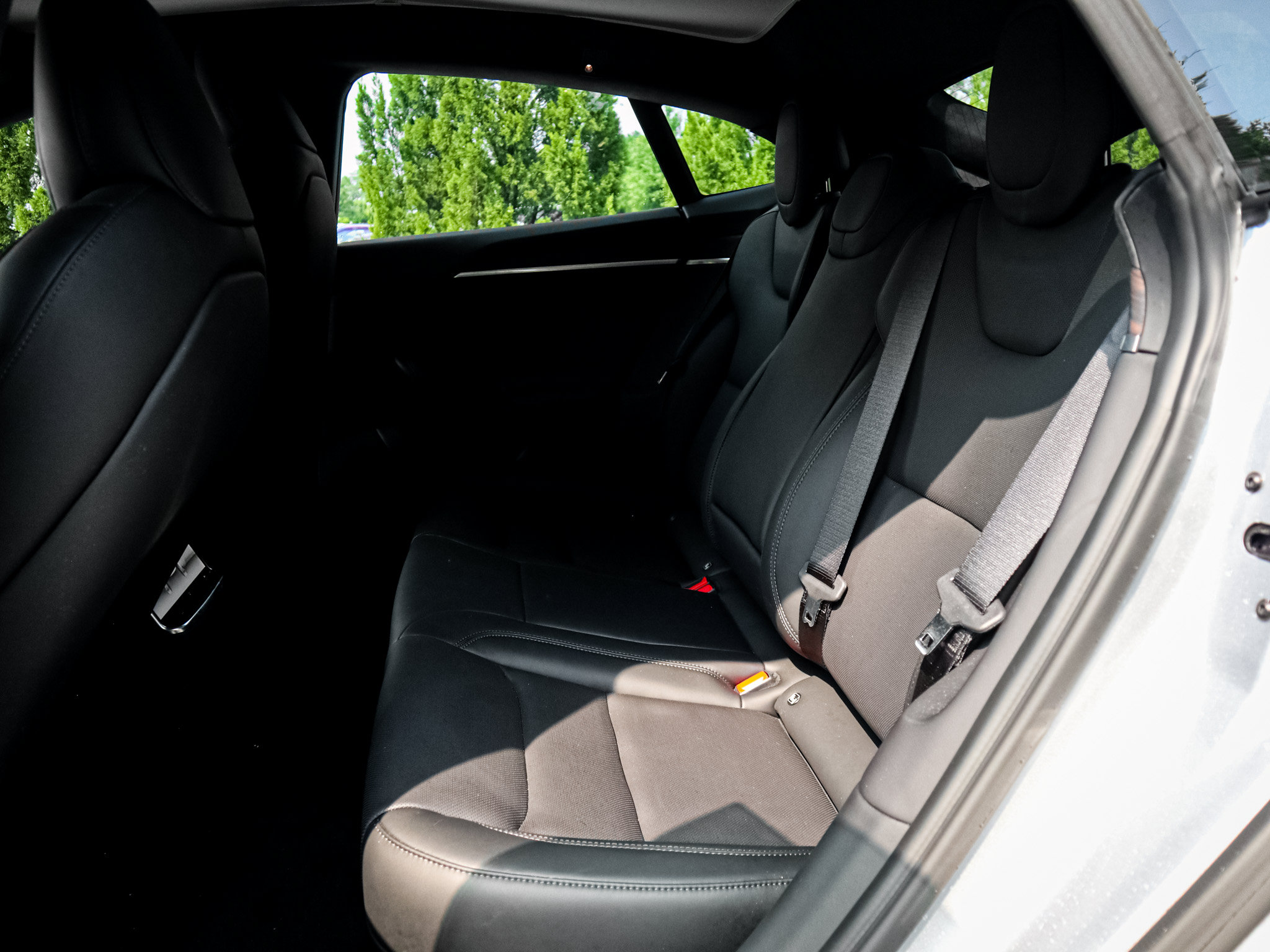 Used 2025 Tesla Model S AWD/4WD image 8