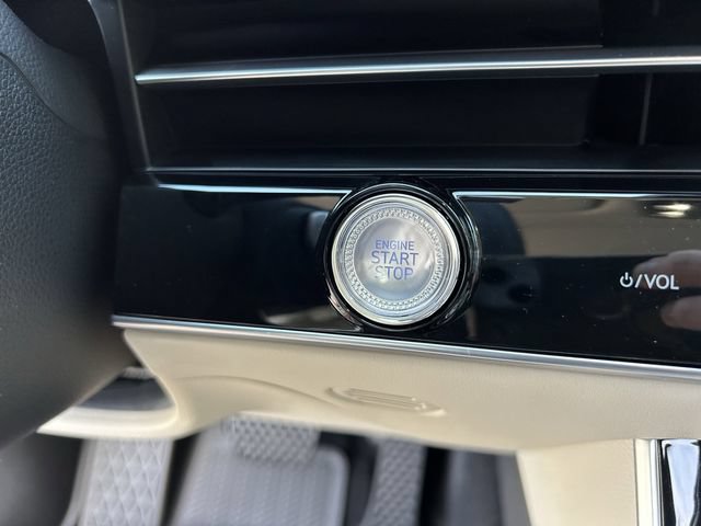 Used 2026 Genesis GV70 2.5T Select AWD/4WD image 30