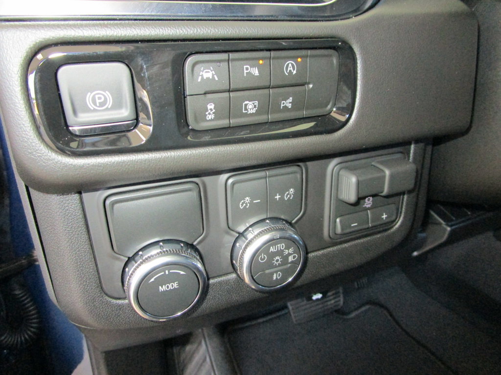 New 2026 GMC Yukon Elevation w/ Elevation Premium Package RWD image 26