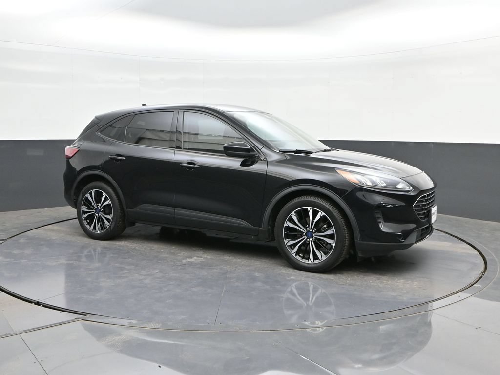 Used 2021 Ford Escape SE w/ SE Sport Appearance Package FWD image 17