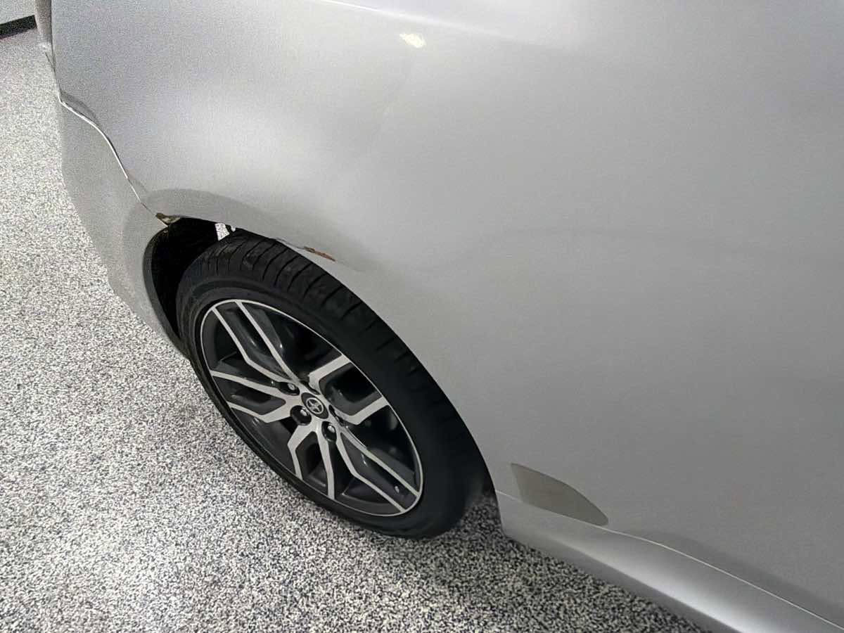 Used 2014 Scion tC image 32