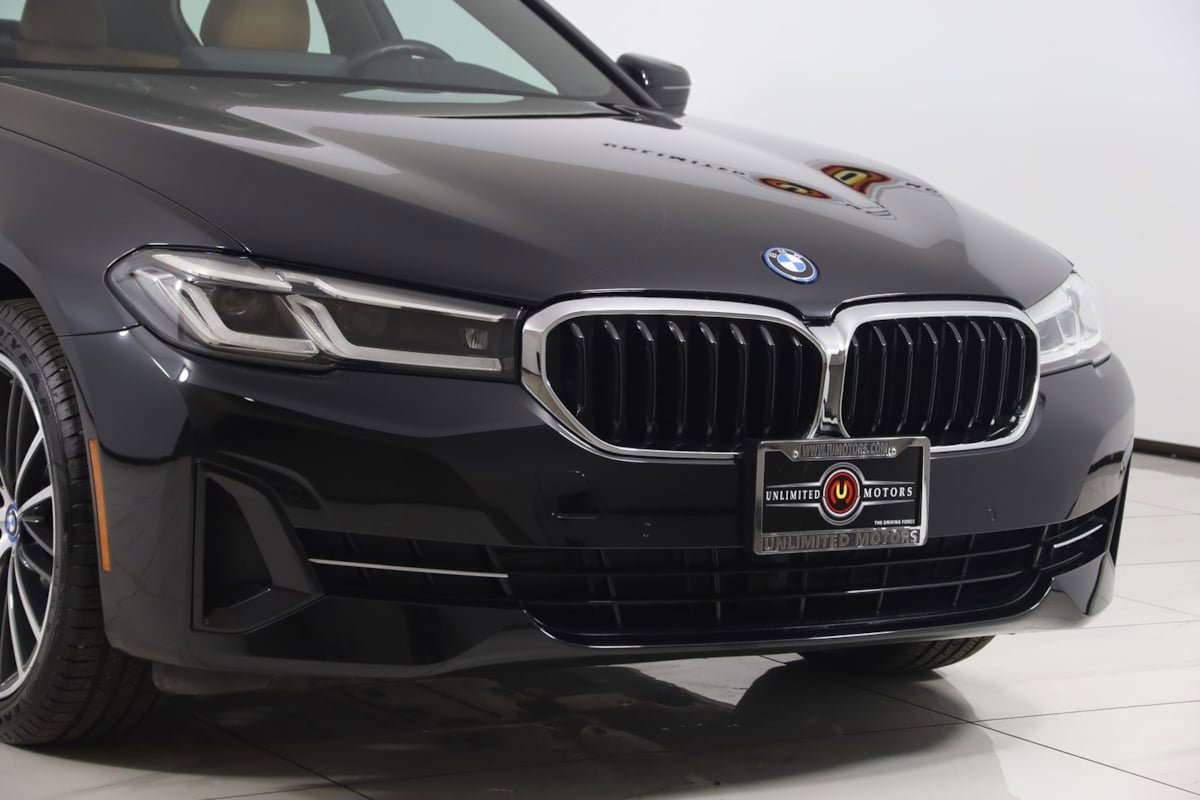 Used 2023 BMW 530e xDrive w/ Premium Package AWD/4WD image 45