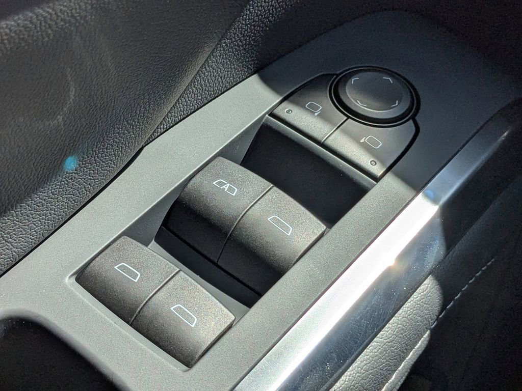 New 2026 Chevrolet Traverse LT w/ Sun and Wheel Package image 28