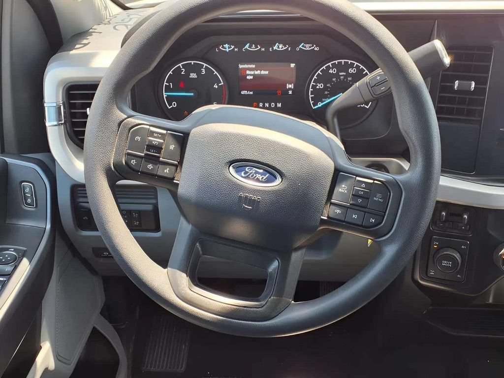Used 2025 Ford F250 XLT w/ FX4 Off-Road Package AWD/4WD image 19