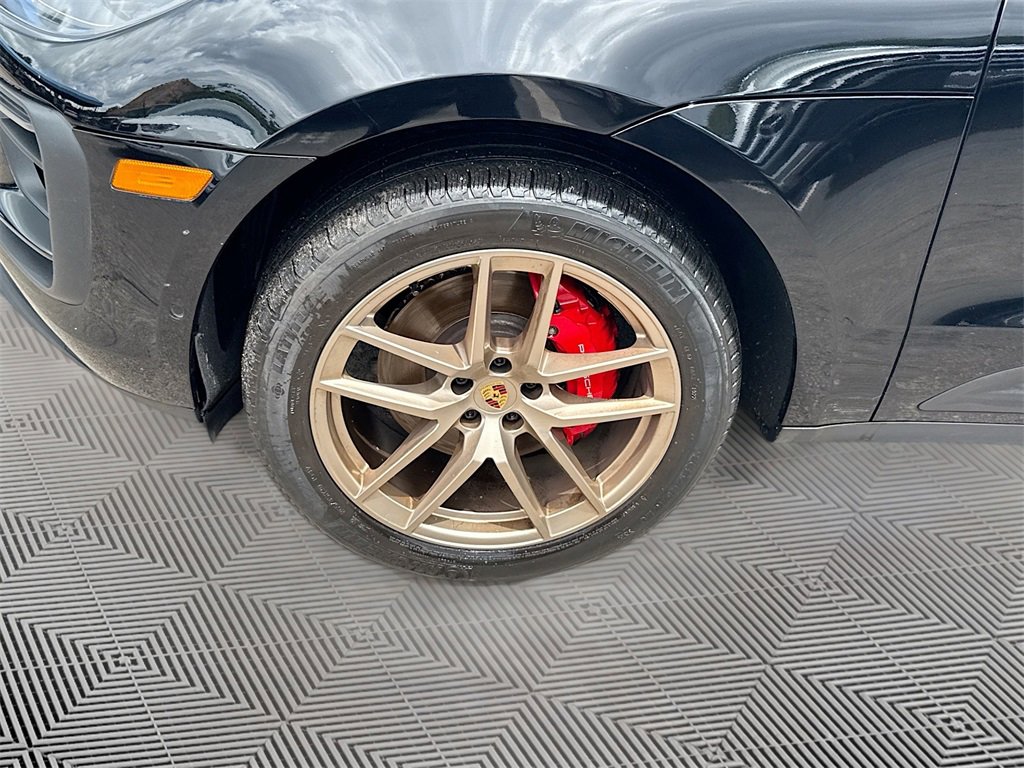 Used 2022 Porsche Macan S w/ Premium Package Plus image 36