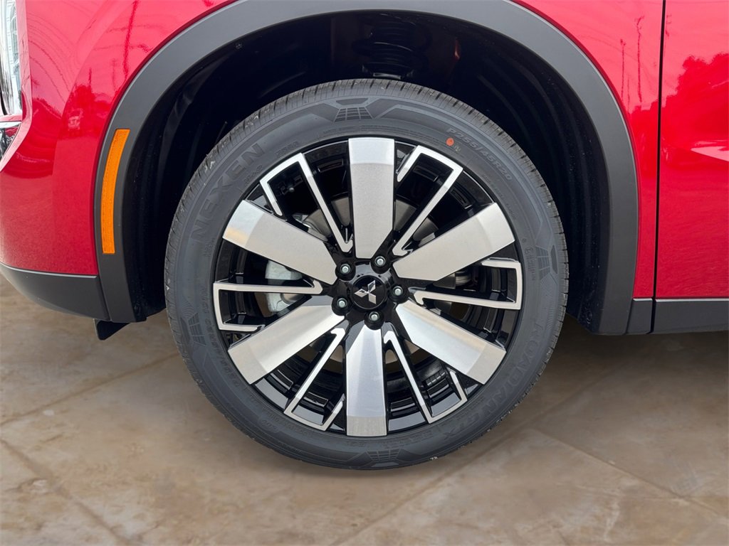 New 2026 Mitsubishi Outlander SE image 14