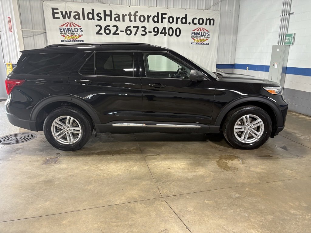 Used 2022 Ford Explorer XLT w/ Equipment Group 202A image 11
