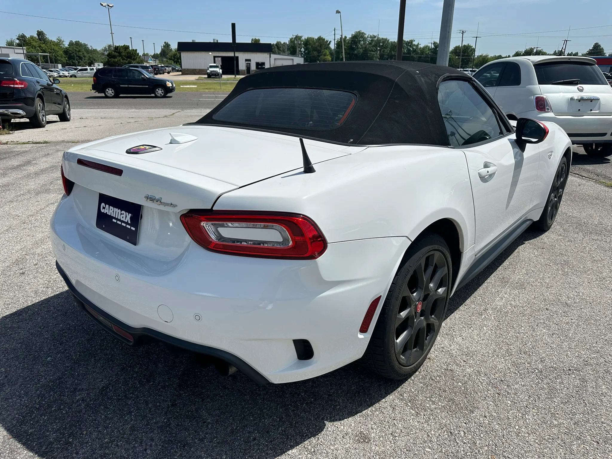 Used 2020 FIAT 124 Spider Abarth w/ Convenience Group RWD image 38
