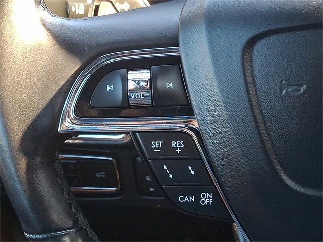 Used 2019 Lincoln Navigator Reserve image 25