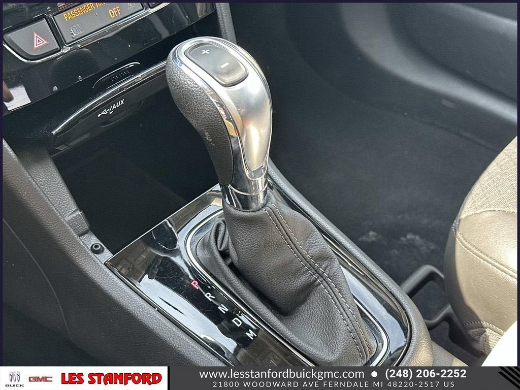 Used 2022 Buick Encore Preferred w/ Safety Package AWD/4WD image 32