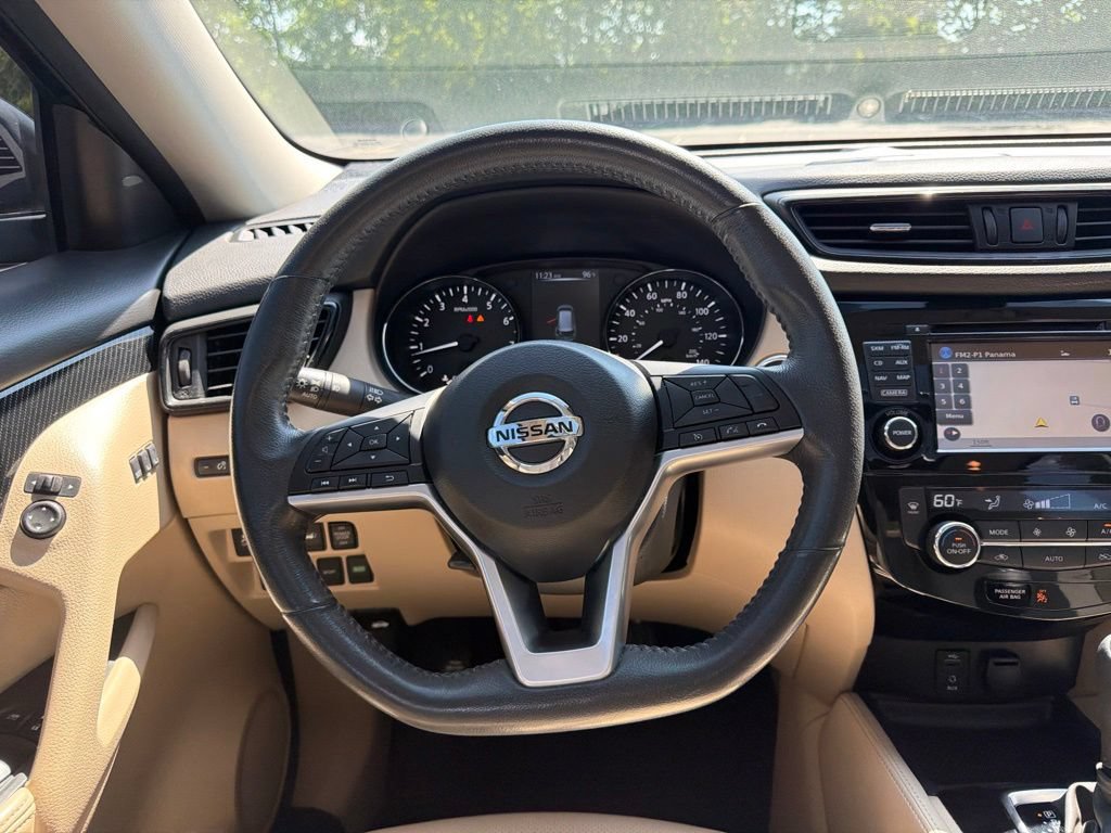 Used 2017 Nissan Rogue SL w/ SL Premium Package AWD/4WD image 13