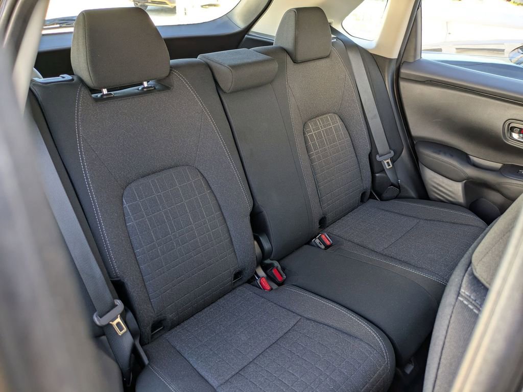 Used 2025 Honda HR-V LX image 27