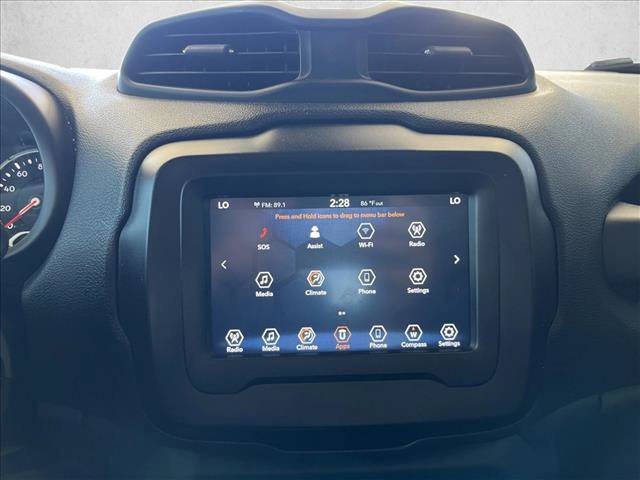 Used 2020 Jeep Renegade Latitude w/ Popular Equipment Group image 12