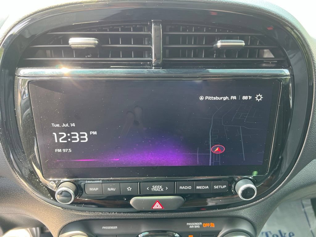 Used 2025 Kia Soul EX FWD image 23
