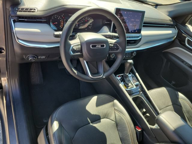 Used 2023 Jeep Compass Limited AWD/4WD image 16