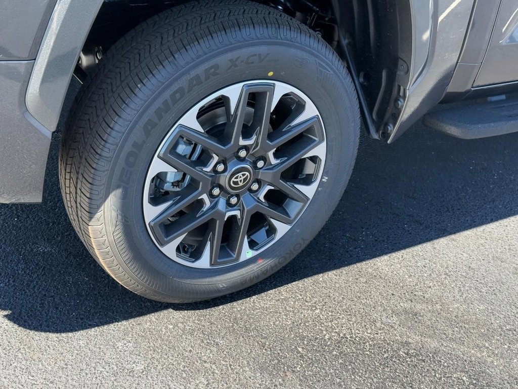 New 2026 Toyota Tundra Limited image 4