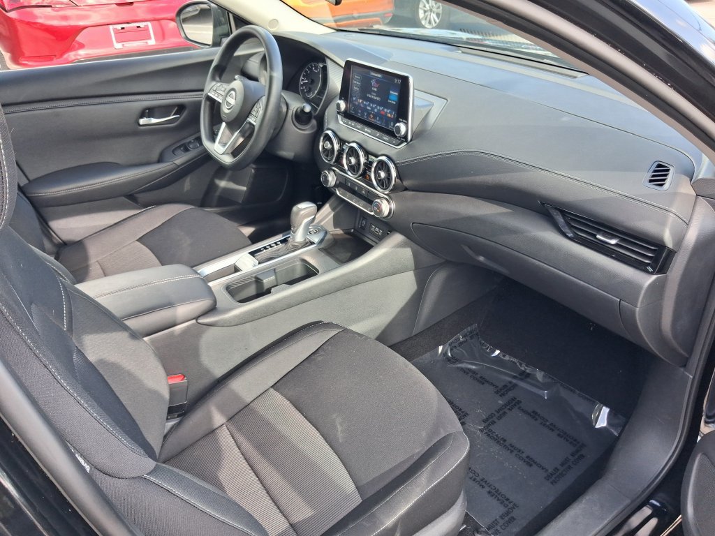 Certified 2025 Nissan Sentra SV w/ All-Weather Package FWD image 22