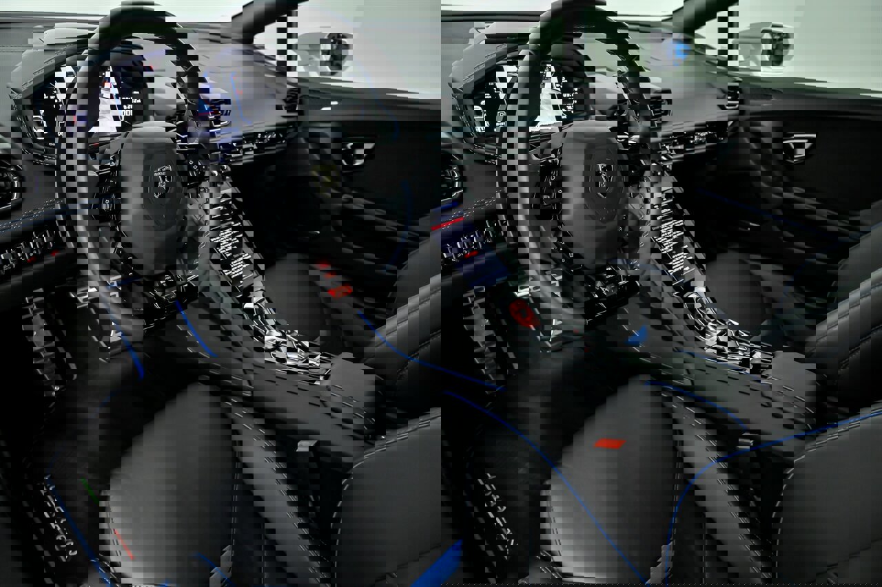 Used 2020 Lamborghini Huracan EVO image 23