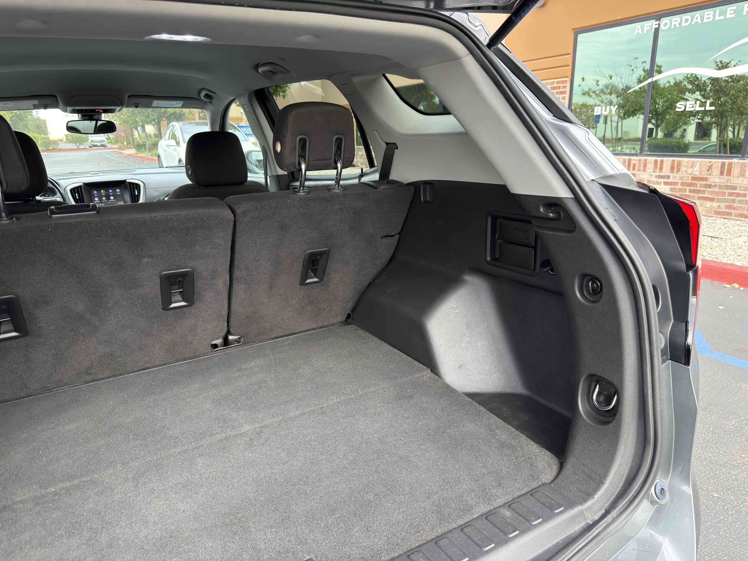 Used 2020 GMC Terrain SLE w/ Elevation Edition image 56