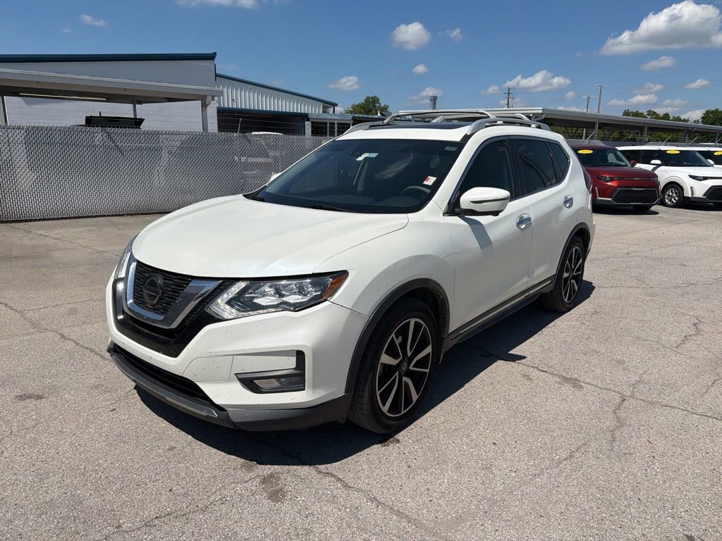 Used 2020 Nissan Rogue SL w/ Premium Package image 2