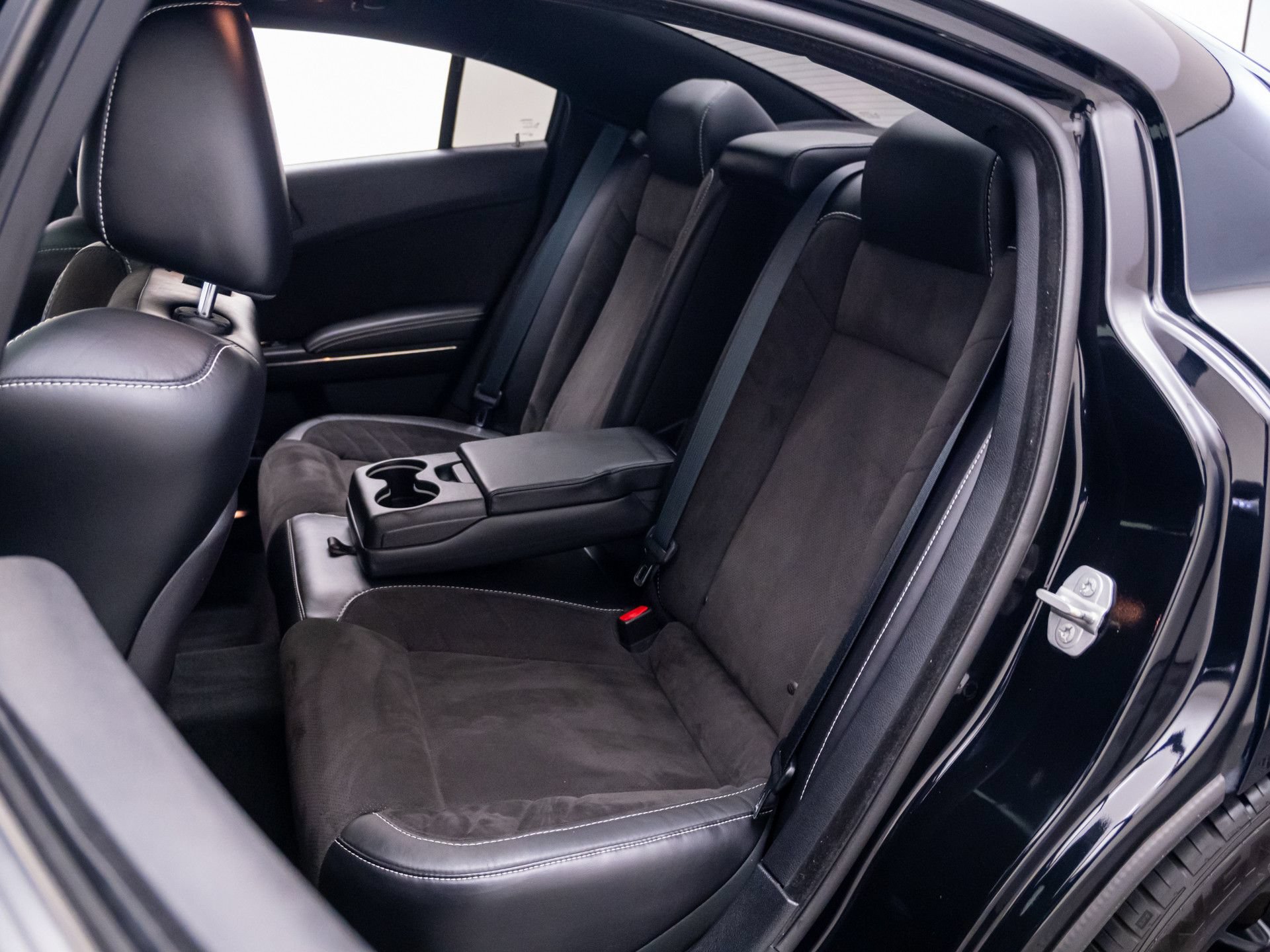 Used 2015 Dodge Charger SRT Hellcat w/ Harman/Kardon Audio Group RWD image 18