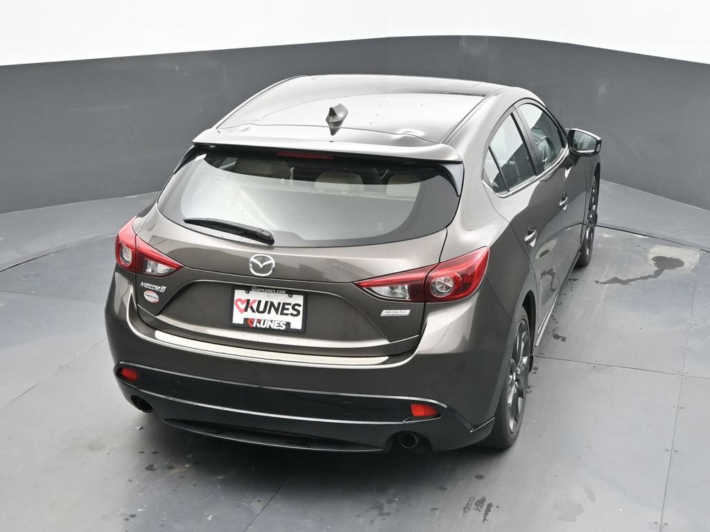 Used 2015 MAZDA MAZDA3 s Grand Touring w/ Technology Package FWD image 11