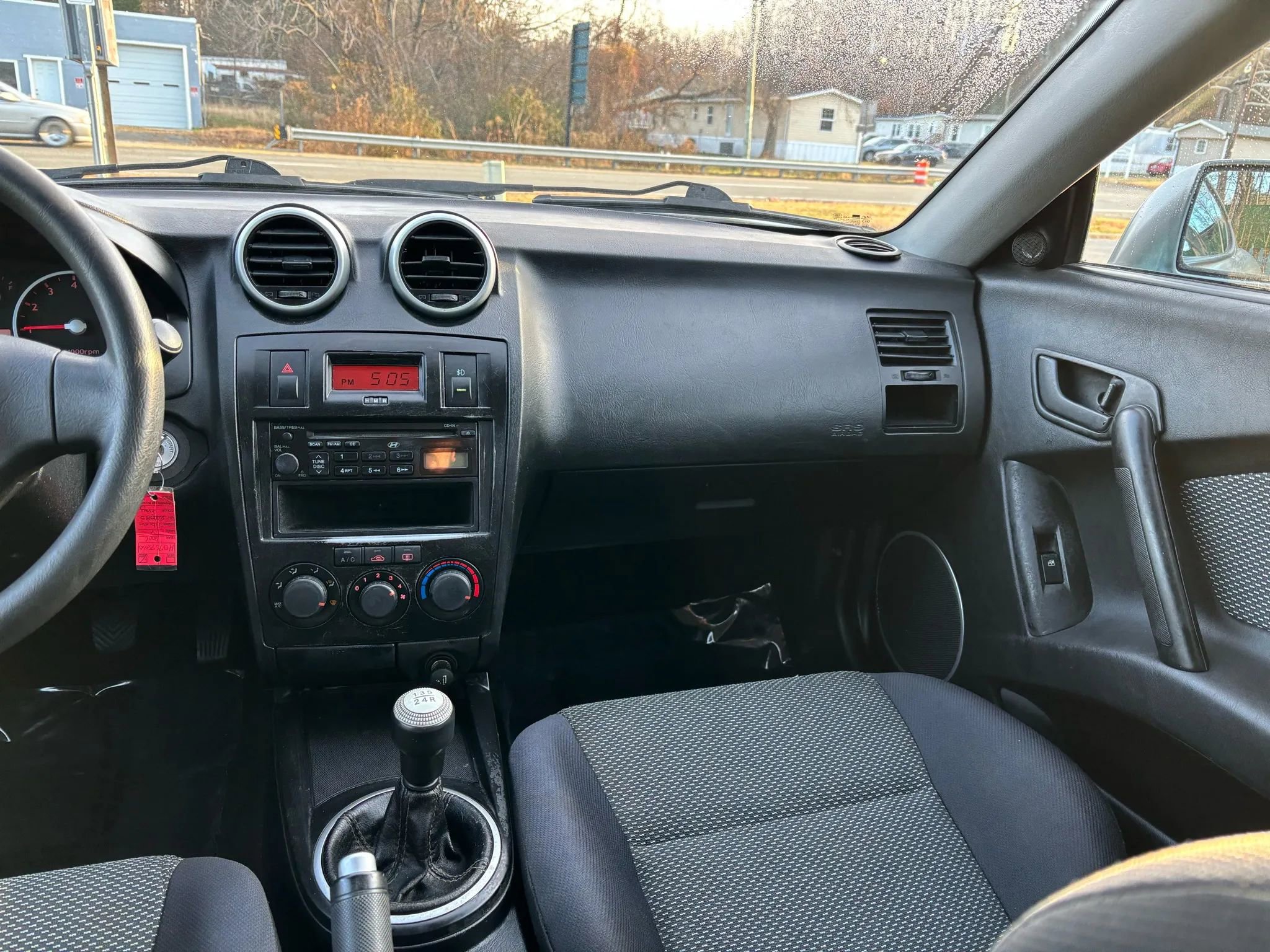 Used 2006 Hyundai Tiburon GS image 26