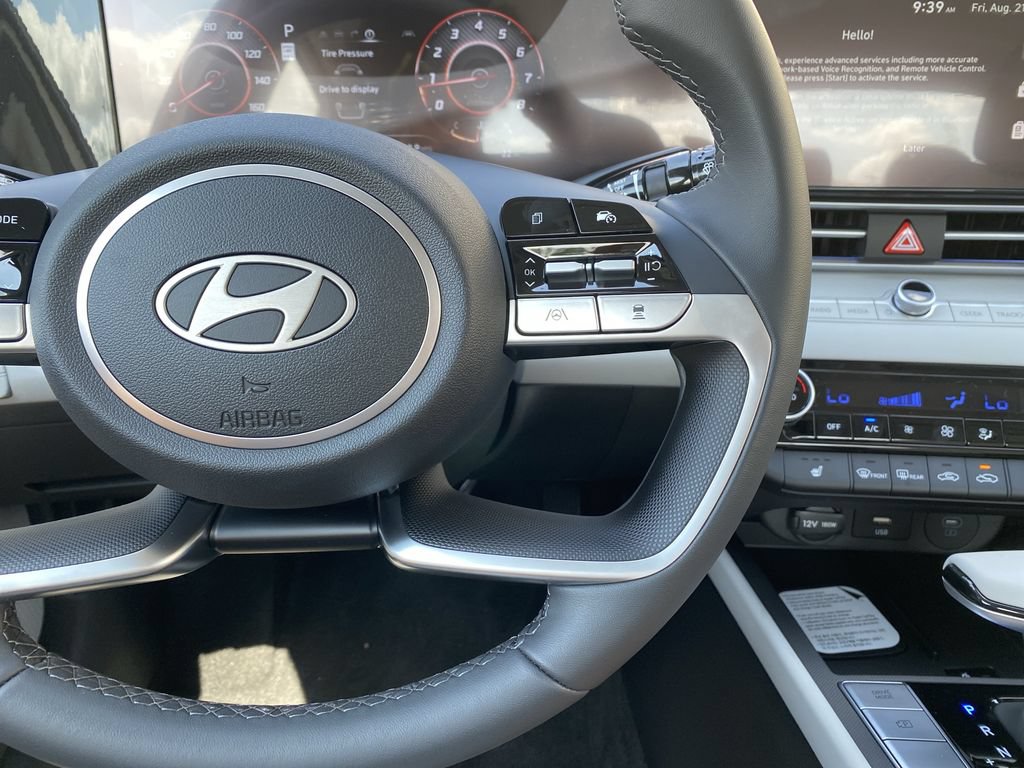New 2026 Hyundai Elantra Limited FWD image 21