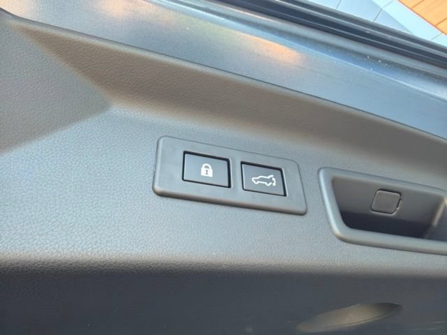 Used 2025 Subaru Forester Premium w/ Convenience Package #1 AWD/4WD image 17