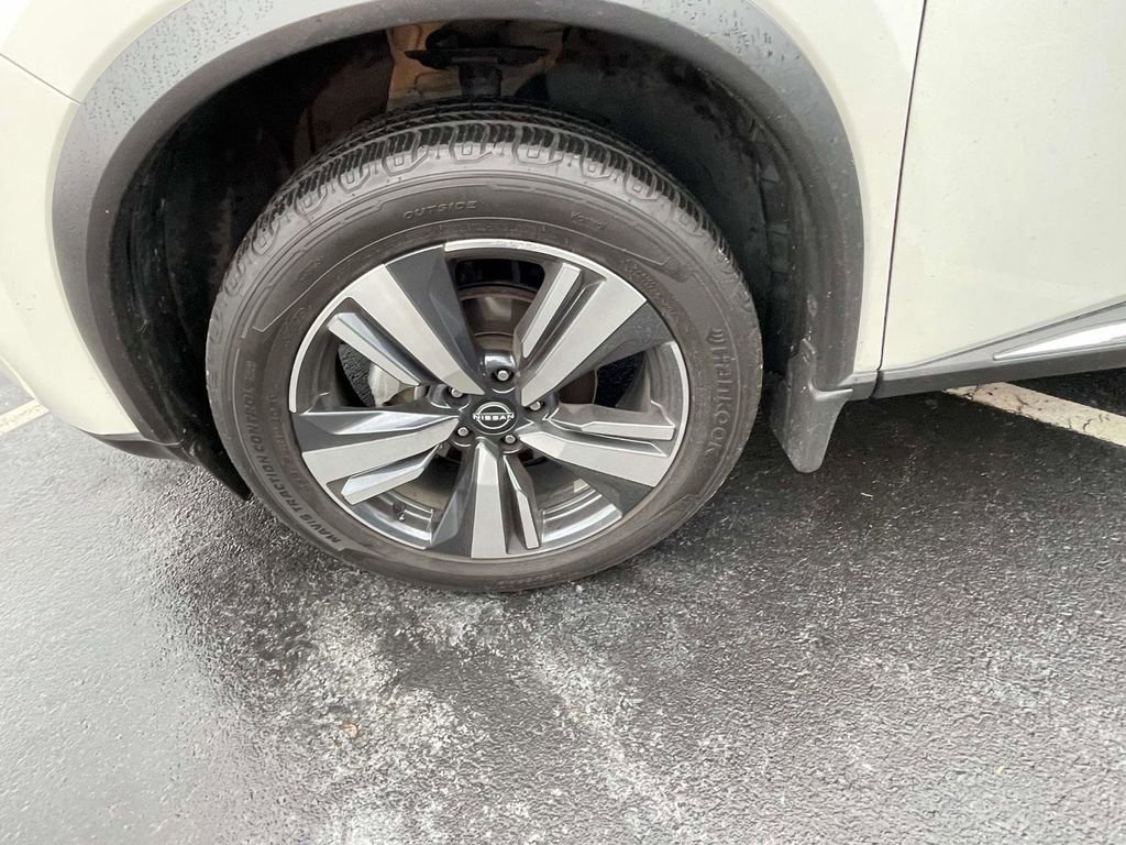 Used 2023 Nissan Rogue SL FWD image 31